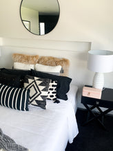 Load image into Gallery viewer, Make Me Blush